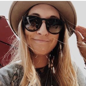 Meet your Posher, Kara